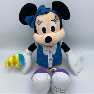Disney Parks 2019 Minnie Mouse 15" Plush